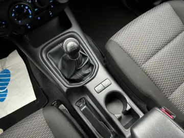 TOYOTA Hilux 2.4 D-4D Double Cab Duty 4x4 KLIMA AHK