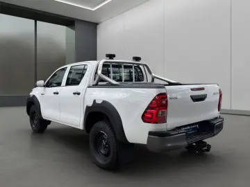 TOYOTA Hilux 2.4 D-4D Double Cab Duty 4x4 KLIMA AHK