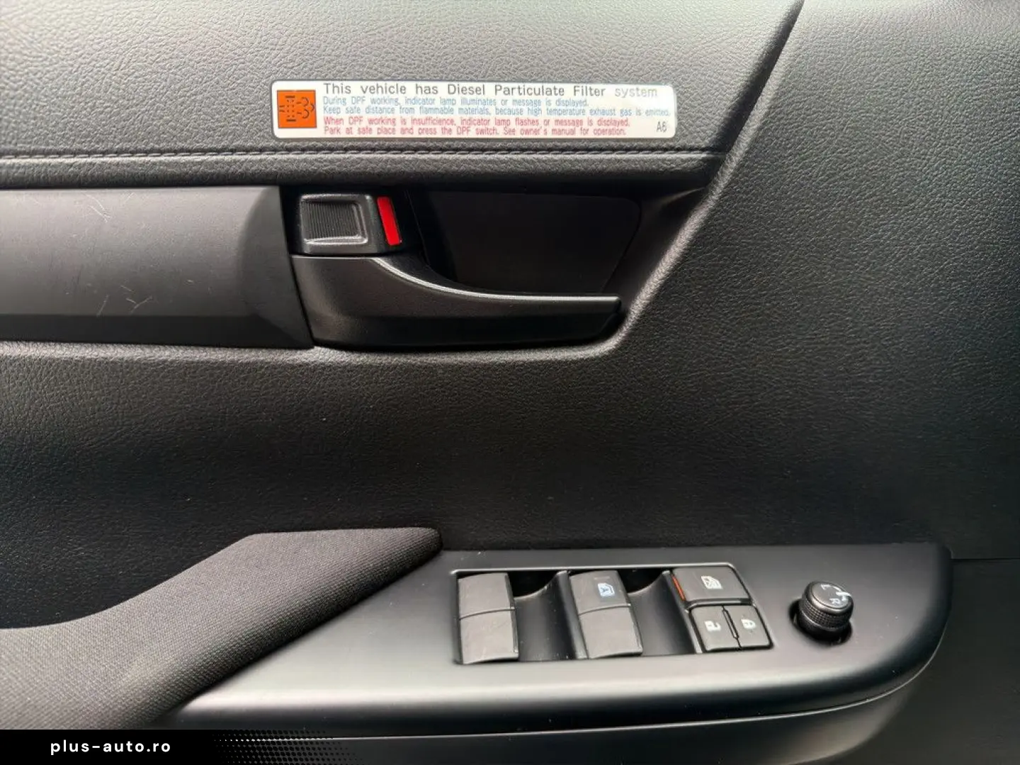 TOYOTA Hilux 2.4 D-4D Double Cab Duty 4x4 KLIMA AHK