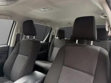 TOYOTA Hilux 2.4 D-4D Double Cab Duty 4x4 KLIMA AHK