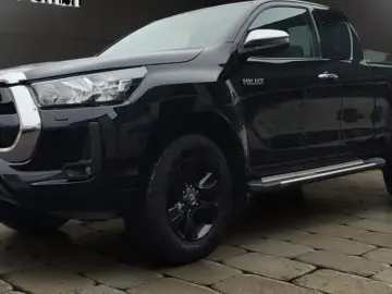 TOYOTA Hilux Extra Cab Comfort 4x4 2 8 Rückfahrkamera S