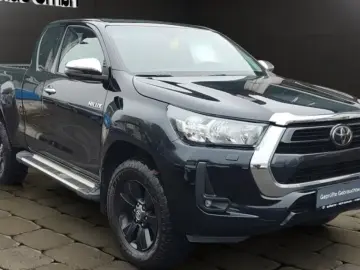TOYOTA Hilux Extra Cab Comfort 4x4 2 8 Rückfahrkamera S