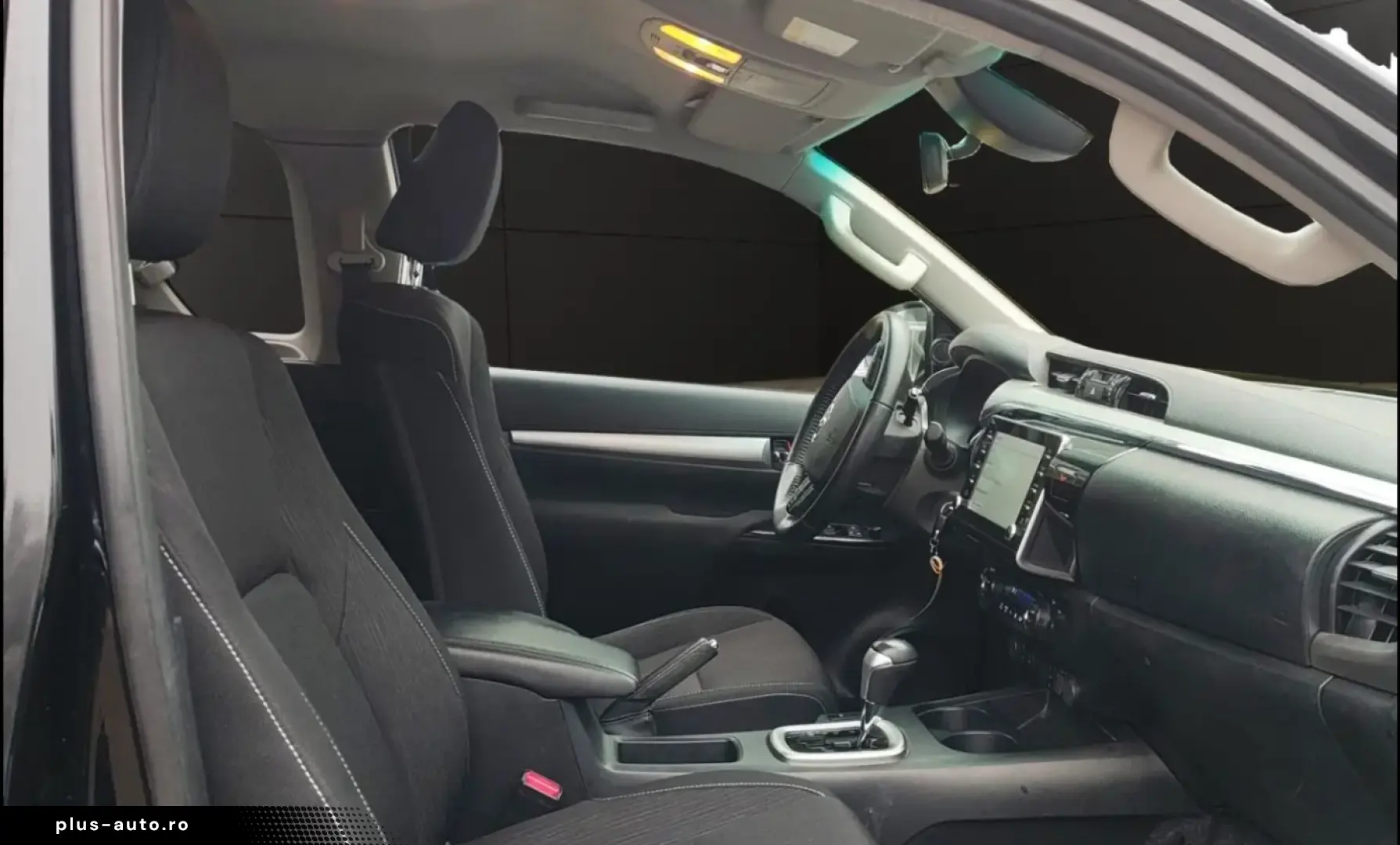 TOYOTA Hilux Extra Cab Comfort 4x4 2 8 Rückfahrkamera S