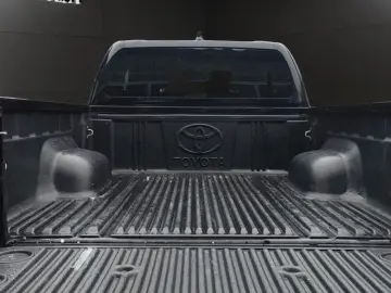 TOYOTA Hilux Extra Cab Comfort 4x4 2 8 Rückfahrkamera S