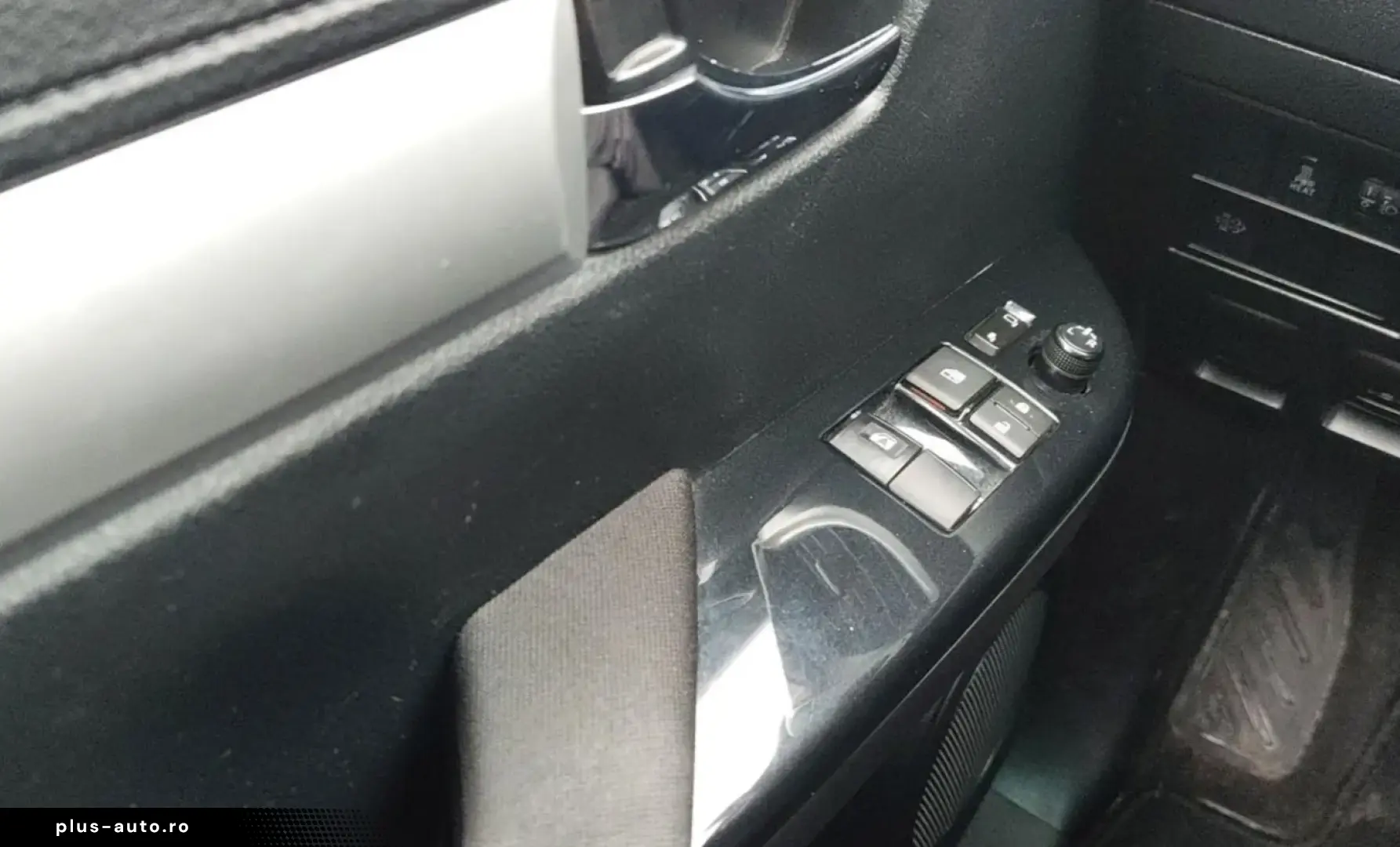 TOYOTA Hilux Extra Cab Comfort 4x4 2 8 Rückfahrkamera S