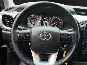 TOYOTA Hilux Extra Cab Comfort 4x4 2 8 Rückfahrkamera S