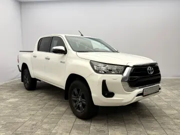TOYOTA Hilux 2.8 D-4D 4x4  RFK SHZ AHK