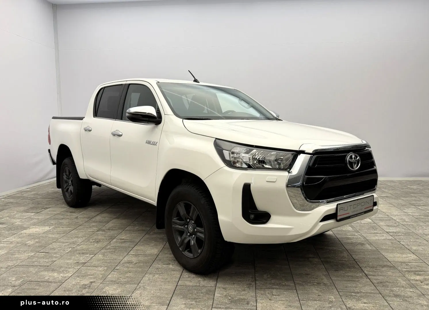 TOYOTA Hilux 2.8 D-4D 4x4  RFK SHZ AHK