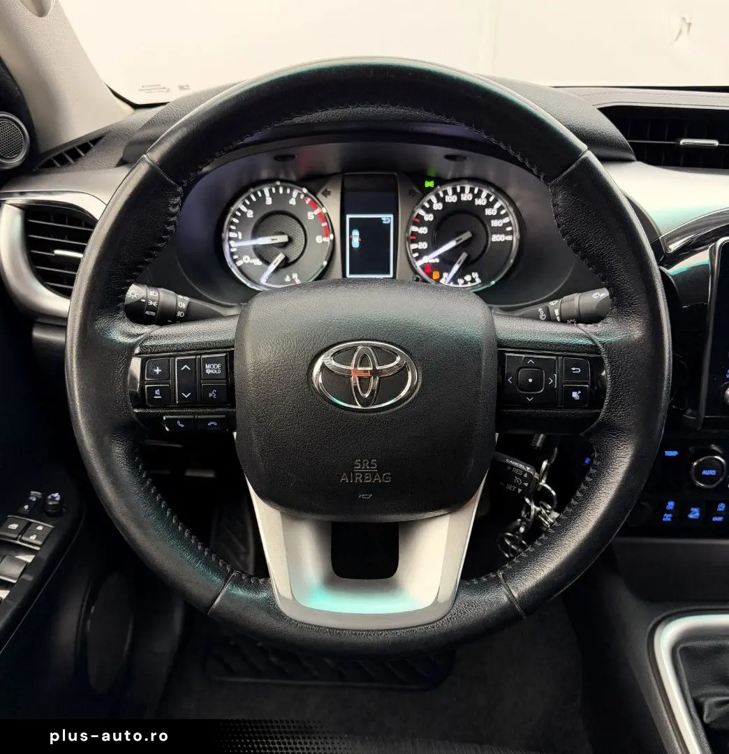 TOYOTA Hilux 2.8 D-4D 4x4  RFK SHZ AHK