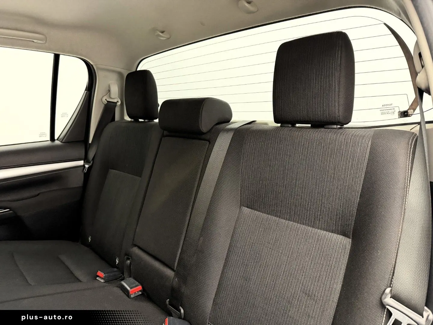 TOYOTA Hilux 2.8 D-4D 4x4  RFK SHZ AHK