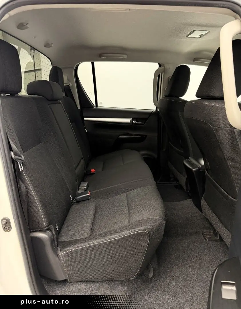 TOYOTA Hilux 2.8 D-4D 4x4  RFK SHZ AHK