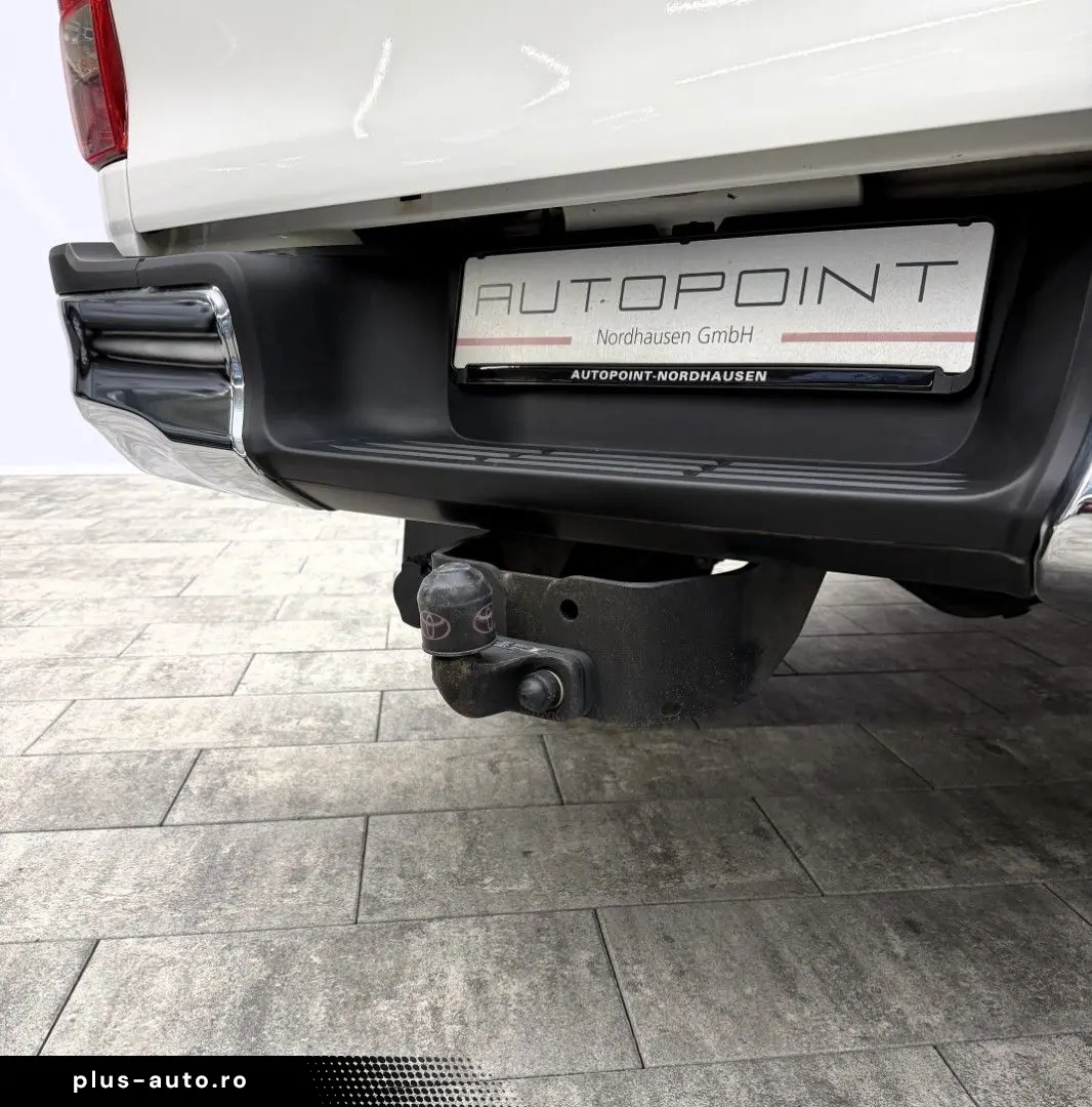 TOYOTA Hilux 2.8 D-4D 4x4  RFK SHZ AHK