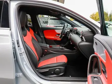 Mercedes-Benz A 220 4M AMG Sport Advanced