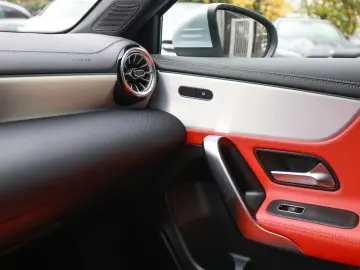 Mercedes-Benz A 220 4M AMG Sport Advanced