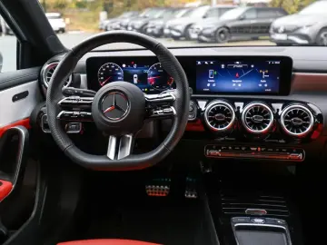 Mercedes-Benz A 220 4M AMG Sport Advanced