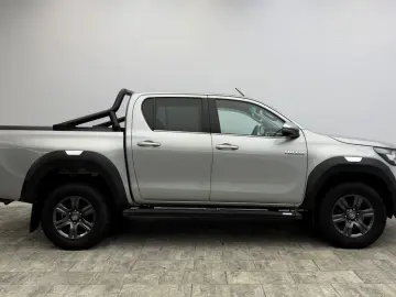 TOYOTA Hilux 2.8 D4-D  Rollo AHK SHZ RFK