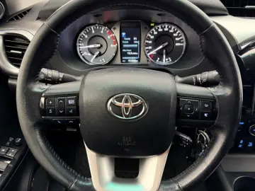 TOYOTA Hilux 2.8 D4-D  Rollo AHK SHZ RFK