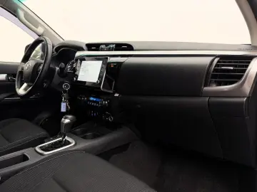 TOYOTA Hilux 2.8 D4-D  Rollo AHK SHZ RFK