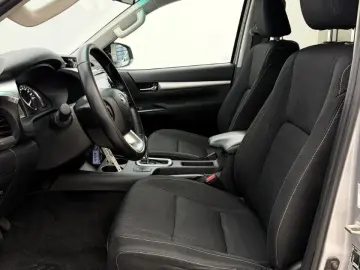 TOYOTA Hilux 2.8 D4-D  Rollo AHK SHZ RFK