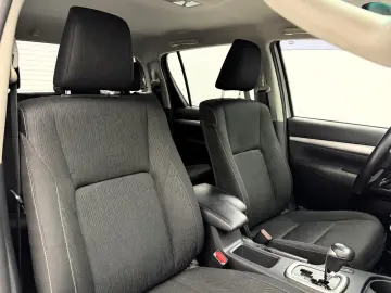 TOYOTA Hilux 2.8 D4-D  Rollo AHK SHZ RFK