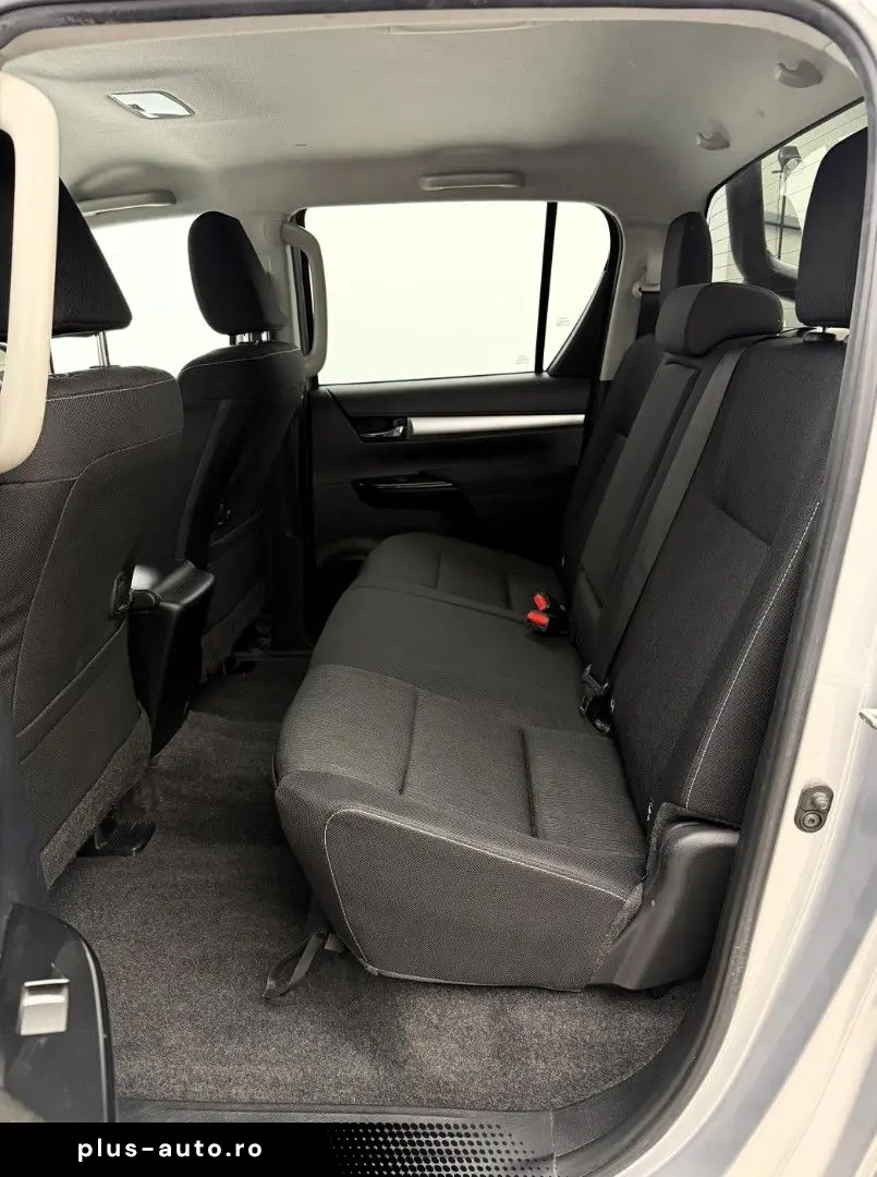 TOYOTA Hilux 2.8 D4-D  Rollo AHK SHZ RFK