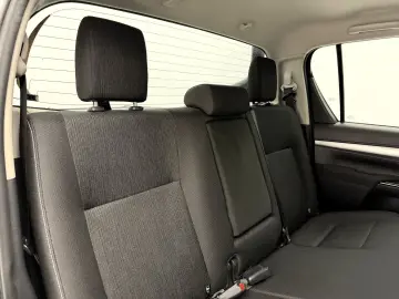 TOYOTA Hilux 2.8 D4-D  Rollo AHK SHZ RFK