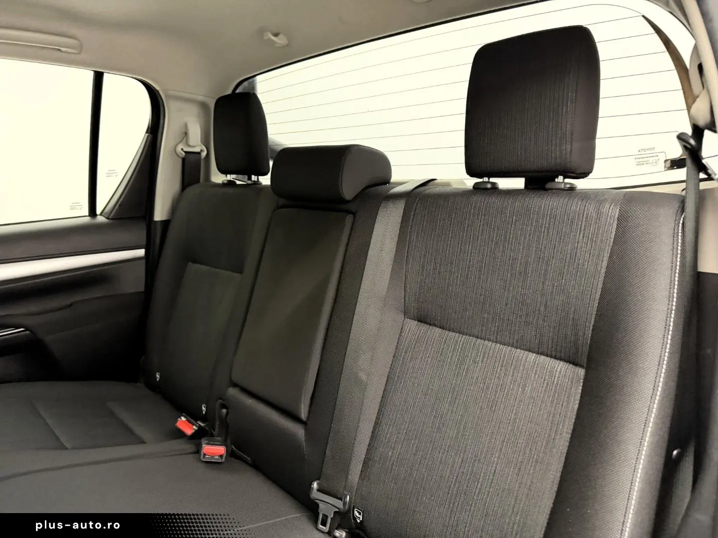 TOYOTA Hilux 2.8 D4-D  Rollo AHK SHZ RFK