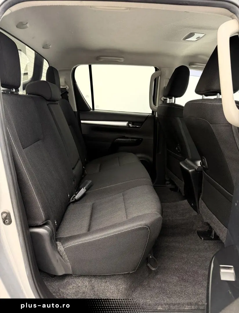 TOYOTA Hilux 2.8 D4-D  Rollo AHK SHZ RFK