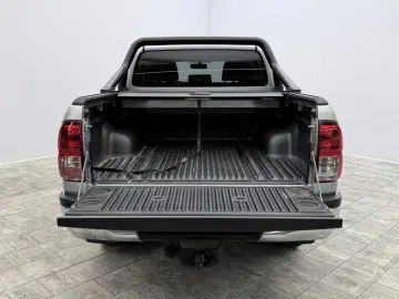 TOYOTA Hilux 2.8 D4-D  Rollo AHK SHZ RFK