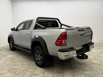 TOYOTA Hilux 2.8 D4-D  Rollo AHK SHZ RFK