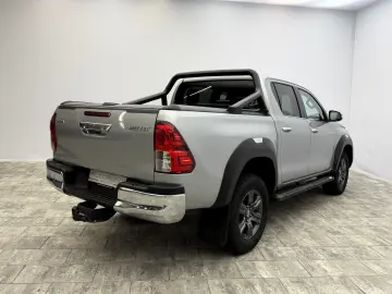 TOYOTA Hilux 2.8 D4-D  Rollo AHK SHZ RFK