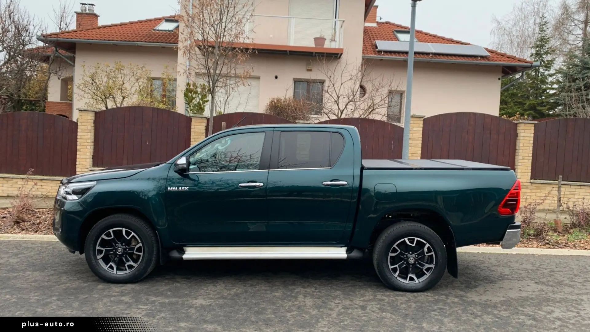 TOYOTA Hilux 2.8 D-4D 4X4 DOUBLE EXECUTIVE