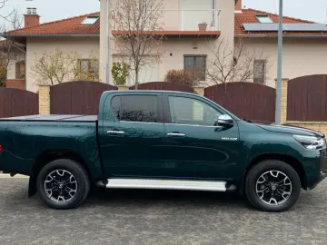 TOYOTA Hilux 2.8 D-4D 4X4 DOUBLE EXECUTIVE