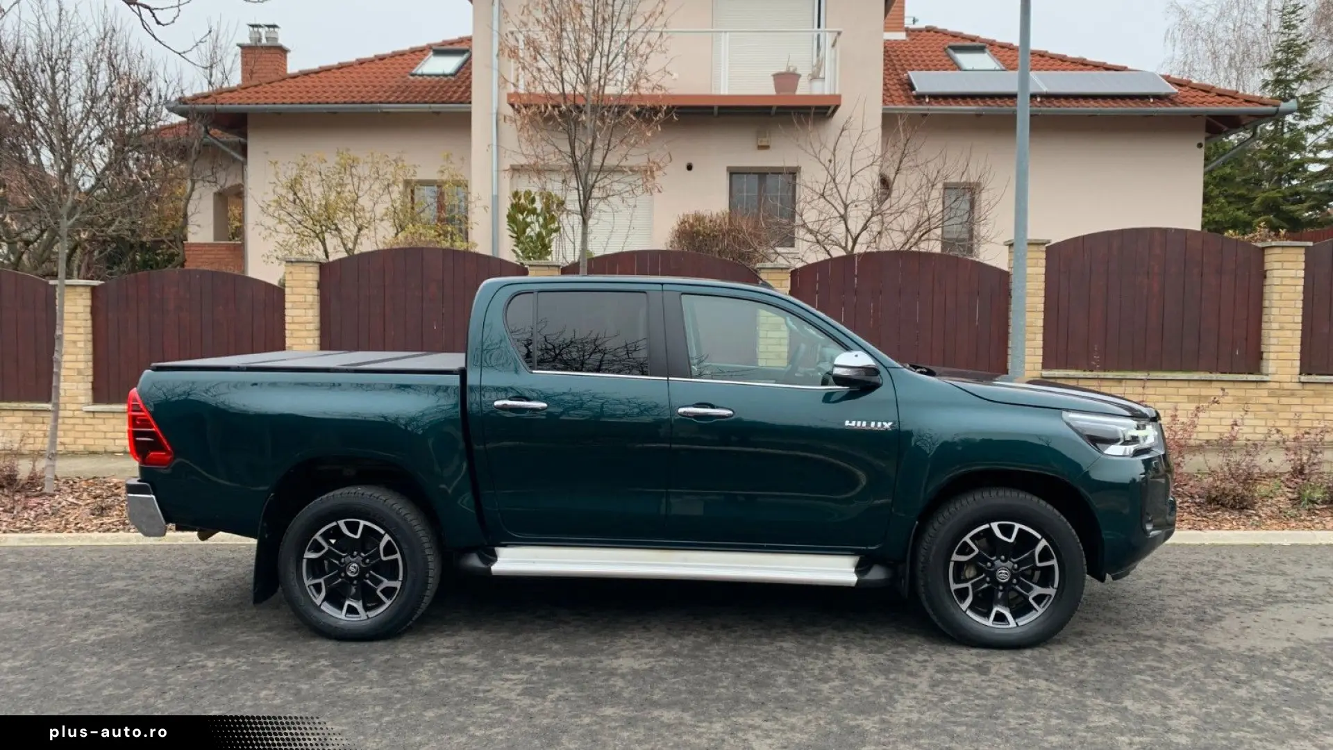 TOYOTA Hilux 2.8 D-4D 4X4 DOUBLE EXECUTIVE