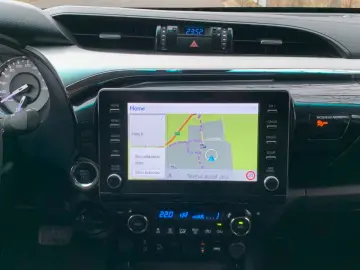 TOYOTA Hilux 2.8 D-4D 4X4 DOUBLE EXECUTIVE