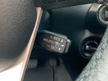 TOYOTA Hilux 2.8 D-4D 4X4 DOUBLE EXECUTIVE