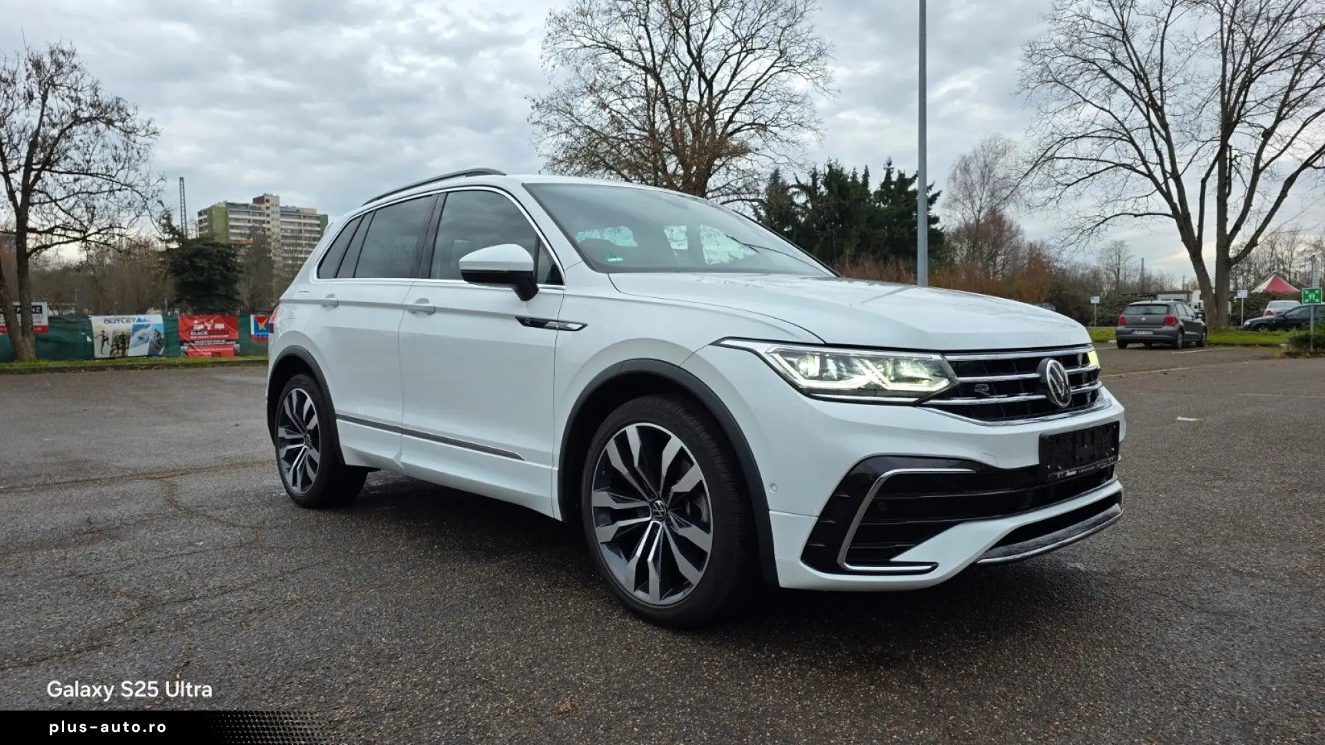 VW Tiguan R-Line 4Motion