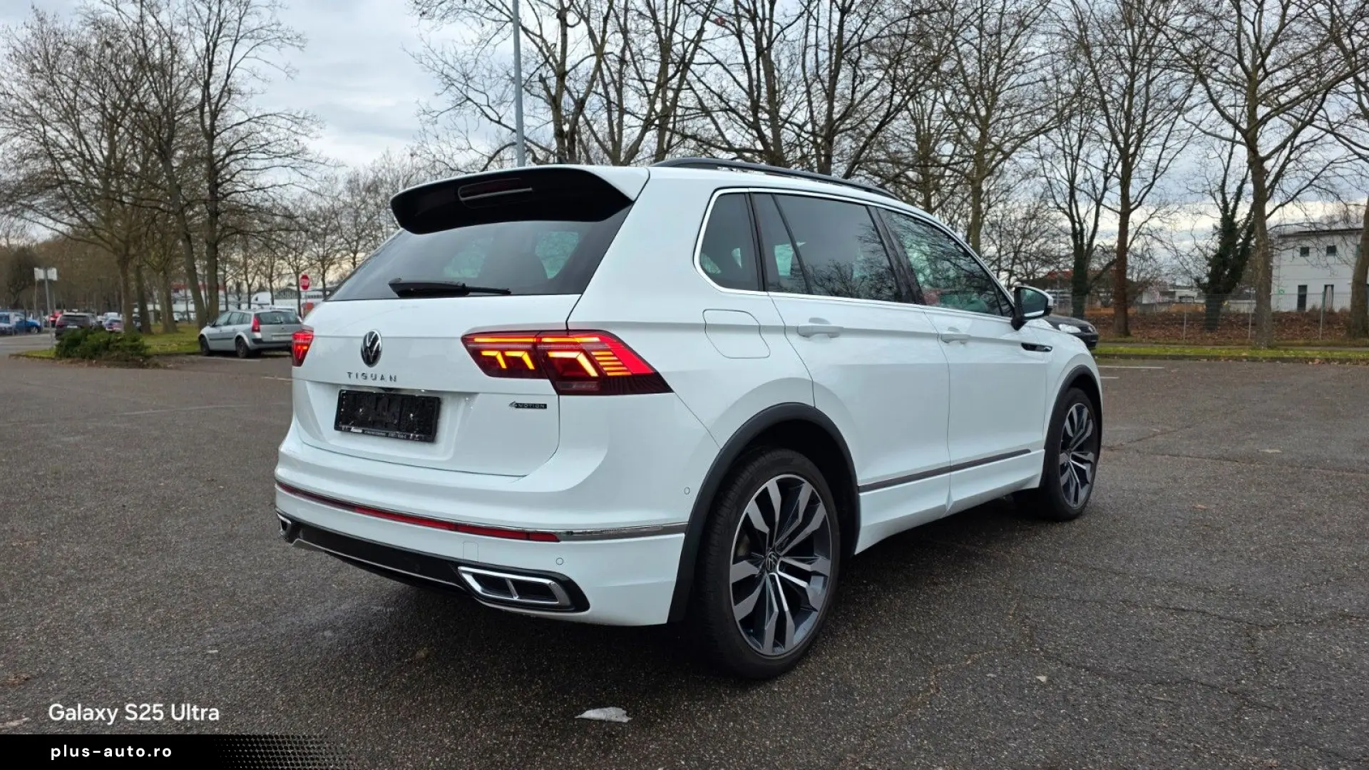 VW Tiguan R-Line 4Motion