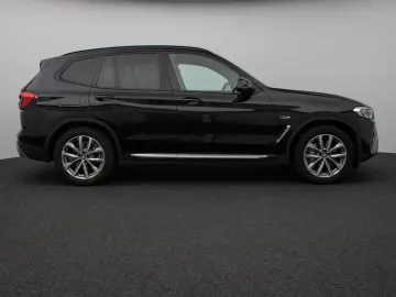 BMW X3 xD30e Laser Kamera HUD DAB AHK Komfort 19Zoll