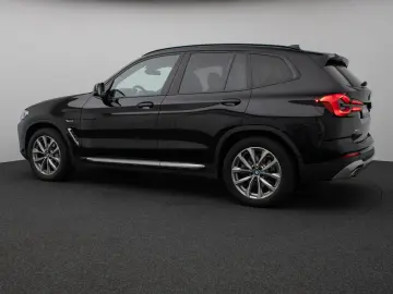 BMW X3 xD30e Laser Kamera HUD DAB AHK Komfort 19Zoll