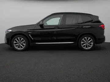 BMW X3 xD30e Laser Kamera HUD DAB AHK Komfort 19Zoll