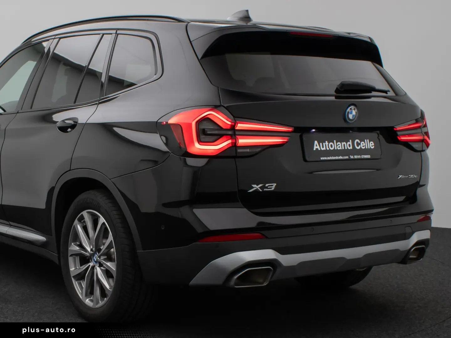 BMW X3 xD30e Laser Kamera HUD DAB AHK Komfort 19Zoll