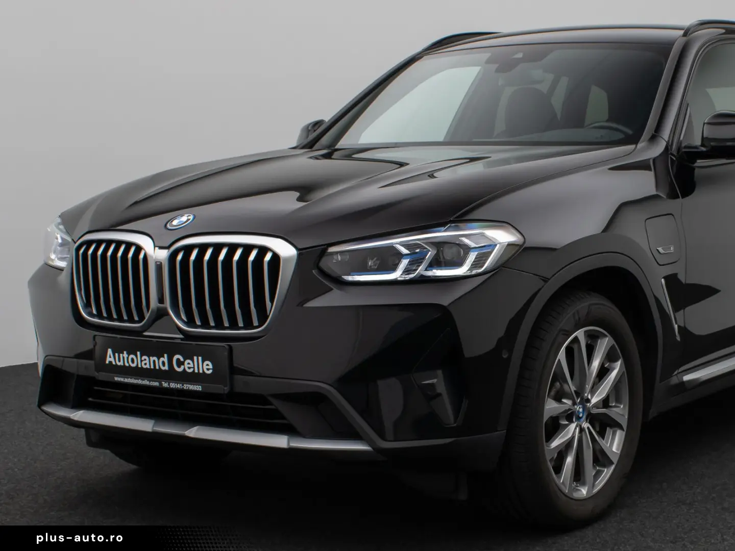 BMW X3 xD30e Laser Kamera HUD DAB AHK Komfort 19Zoll