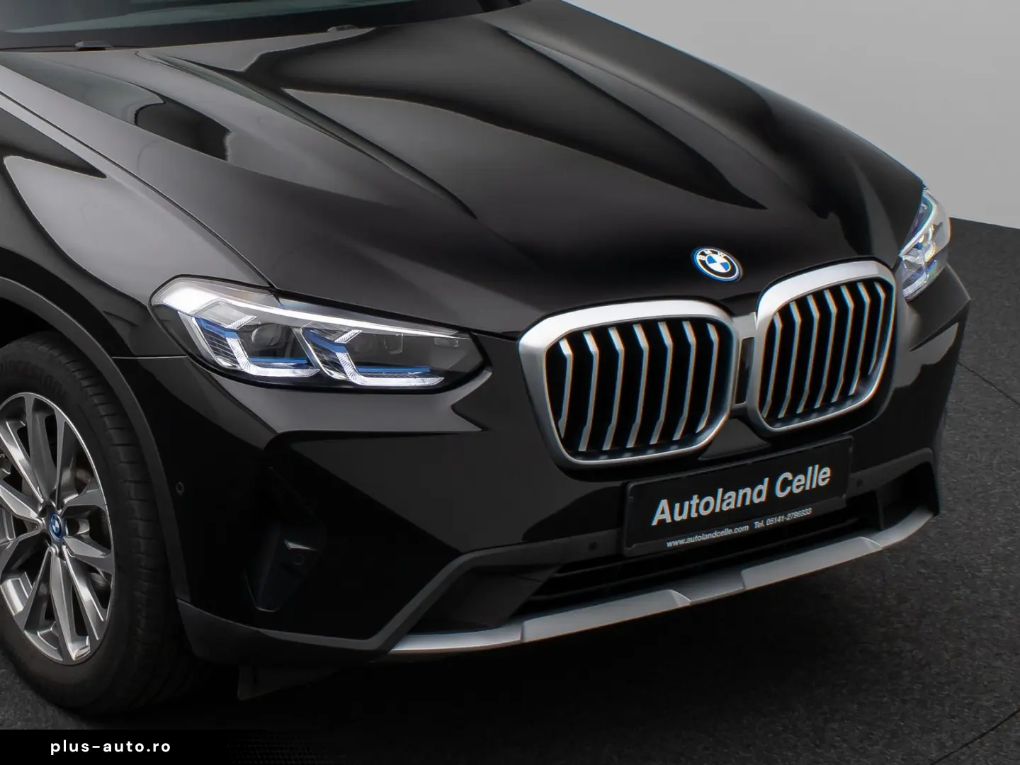 BMW X3 xD30e Laser Kamera HUD DAB AHK Komfort 19Zoll