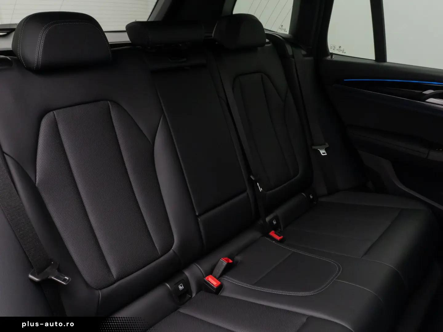 BMW X3 xD30e Laser Kamera HUD DAB AHK Komfort 19Zoll