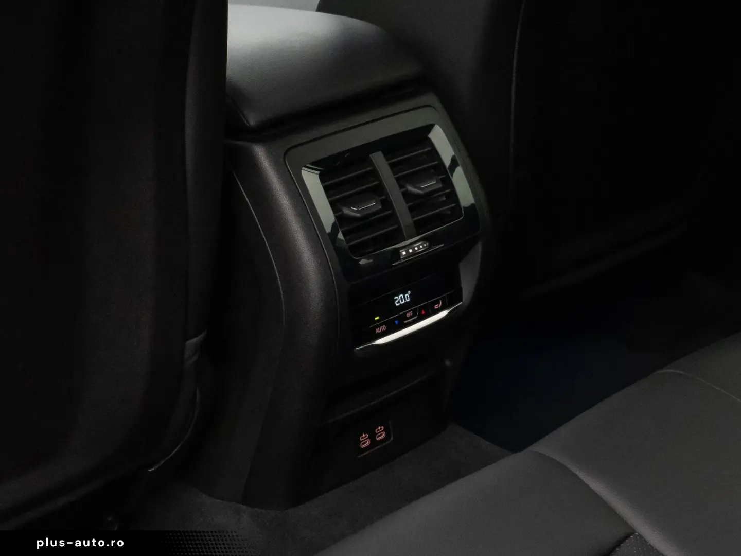 BMW X3 xD30e Laser Kamera HUD DAB AHK Komfort 19Zoll