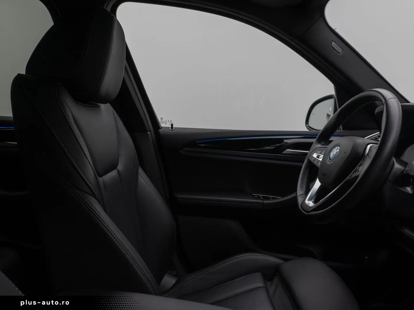 BMW X3 xD30e Laser Kamera HUD DAB AHK Komfort 19Zoll