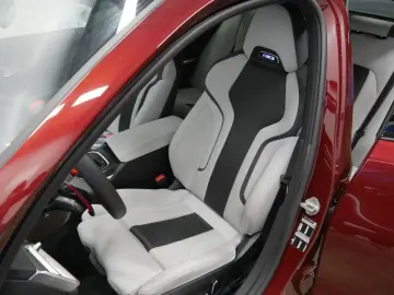 BMW M3 Competition HK Surround  M Sportsitze  Interi