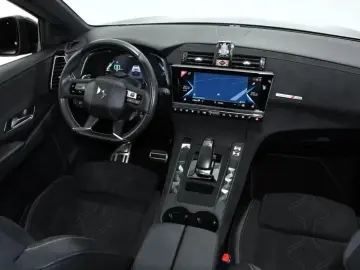 DS Automobiles DS7 Crossback Performance E-TENSE