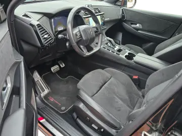 DS Automobiles DS7 Crossback Performance E-TENSE